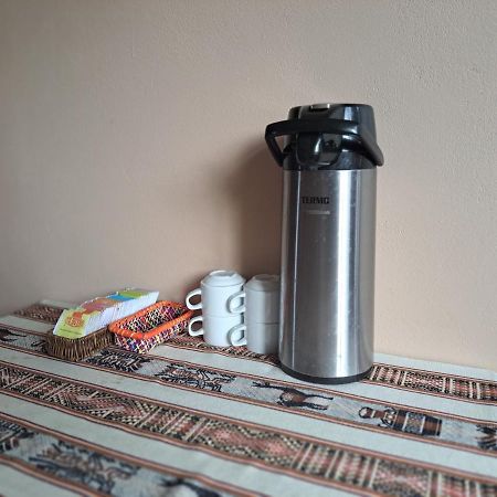 Maychu'S Albergue Chincheros  ภายนอก รูปภาพ