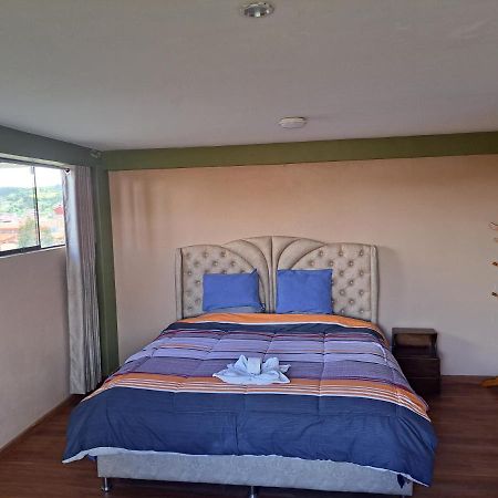 Maychu'S Albergue Chincheros  ภายนอก รูปภาพ