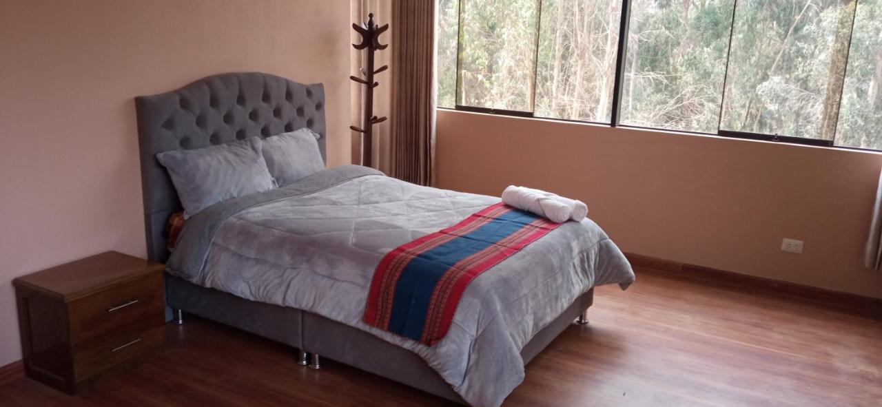 Maychu'S Albergue Chincheros  ภายนอก รูปภาพ